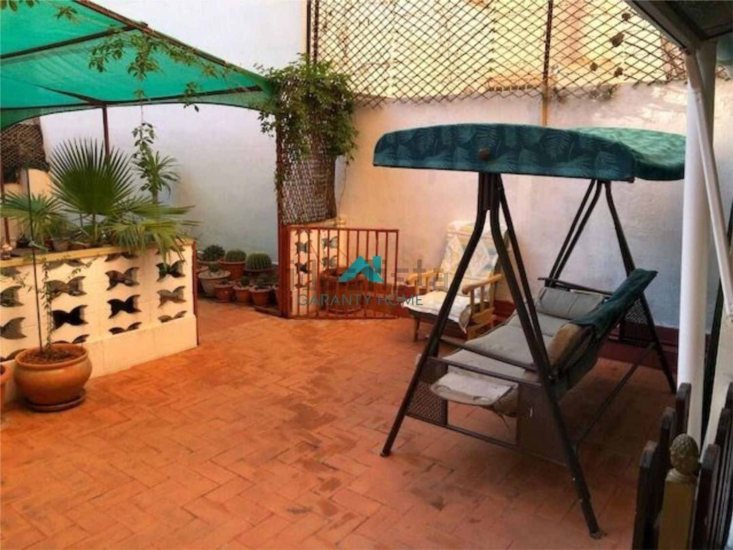 Spacious Apartment with Private Terrace