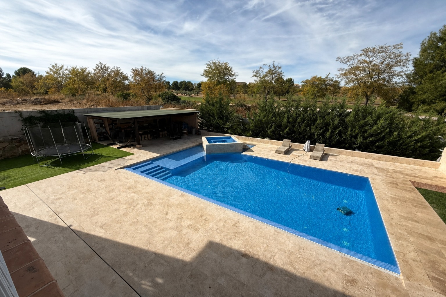 Luxury Golf Course Residence, Layos